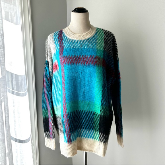 🌸NWT Cozy, Soft, Super Cute, Bright Plaid Knit Sweater. Blue/Red/Cream/Green - Picture 7 of 7